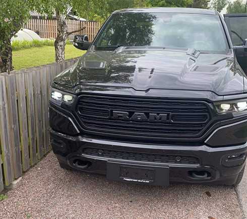 Svart Dodge RAM 1500 Crew Cab stulen i Löddeköpinge mellan Malmö och Landskrona